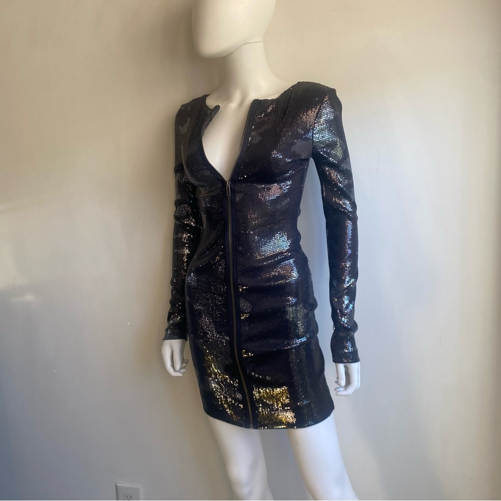 Cut 25 Sequin in Bodycon Dress